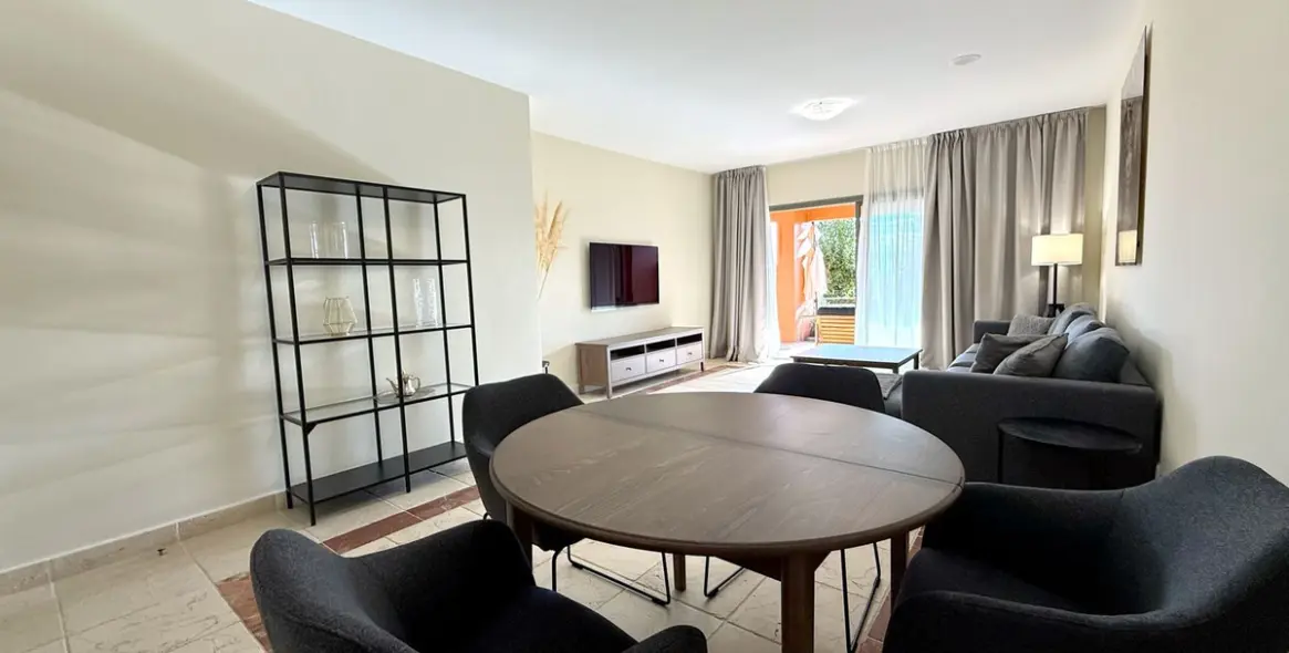 Long-term rent of ground floor apartment in Atalaya 3