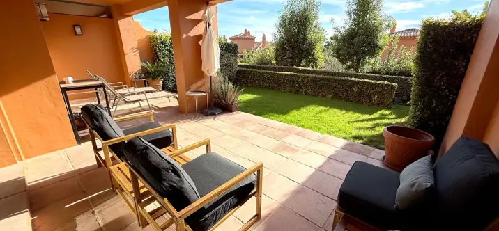 Long-term rent of ground floor apartment in Atalaya 3