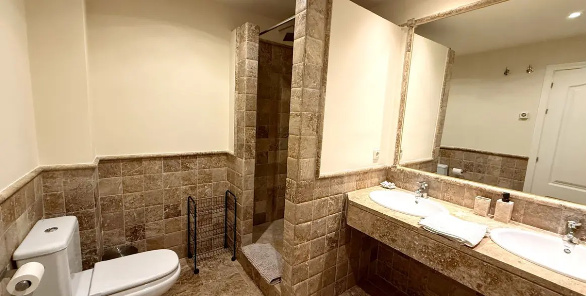 Long-term rent of ground floor apartment in Atalaya 13