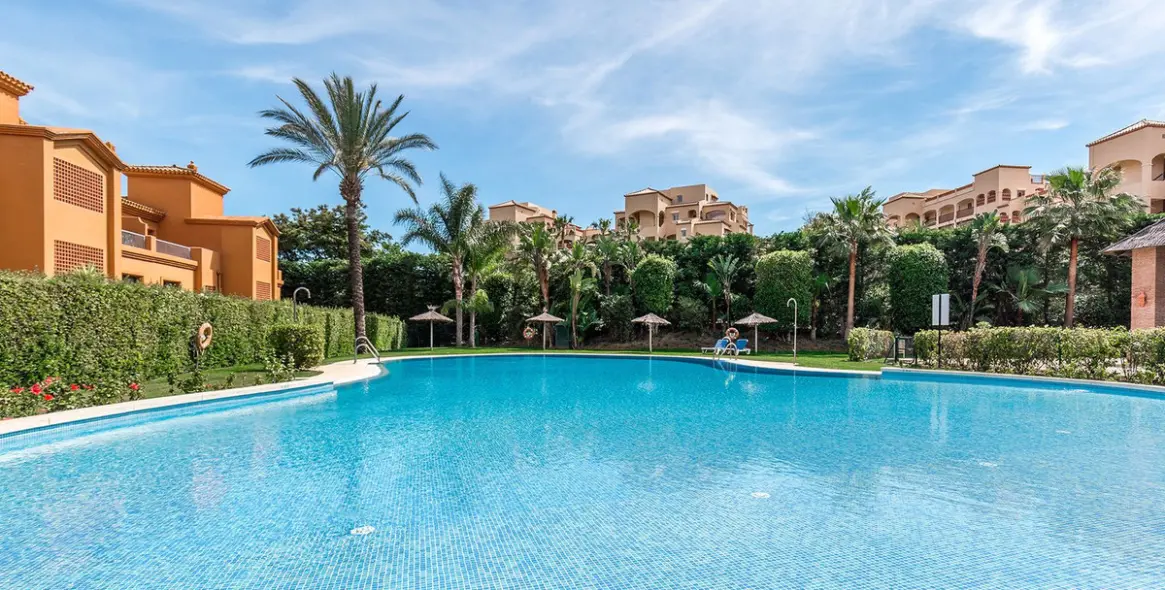 Long-term rent of ground floor apartment in Atalaya 17