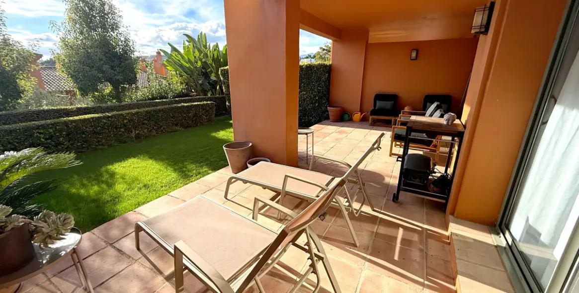 Долгосрочная аренда апартаментов на первом этаже в Atalaya 5