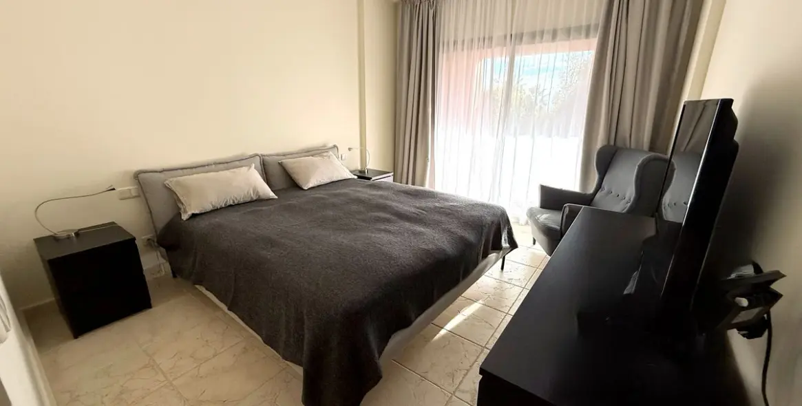 Долгосрочная аренда апартаментов на первом этаже в Atalaya 7