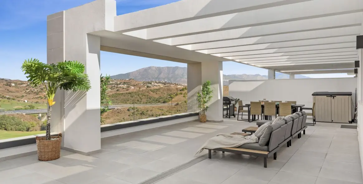 Long-term rent of penthouse in La Cala de Mijas 28