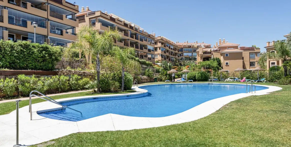 Long-term rent of penthouse in La Cala de Mijas 32