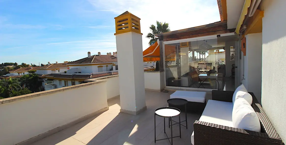 Long-term rent of penthouse in Puerto Banús 20
