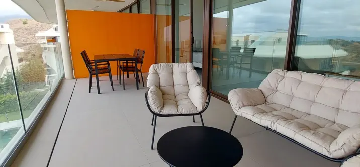 Долгосрочная аренда апартаментов на среднем этаже в Higueron 4