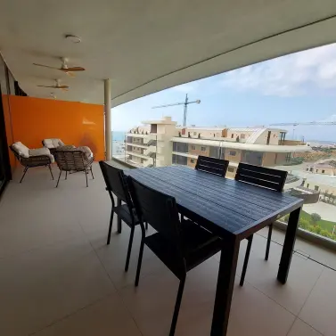 Долгосрочная аренда апартаментов на среднем этаже в Higueron