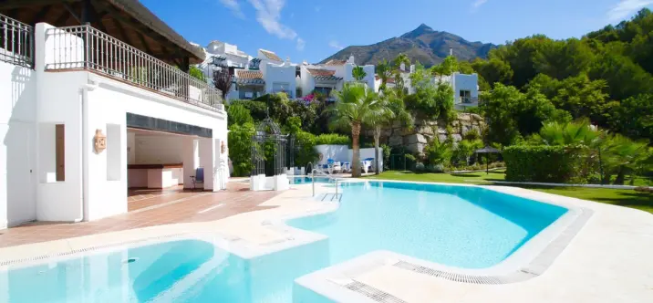 Long-term rent of semi-detached house in Istán 0