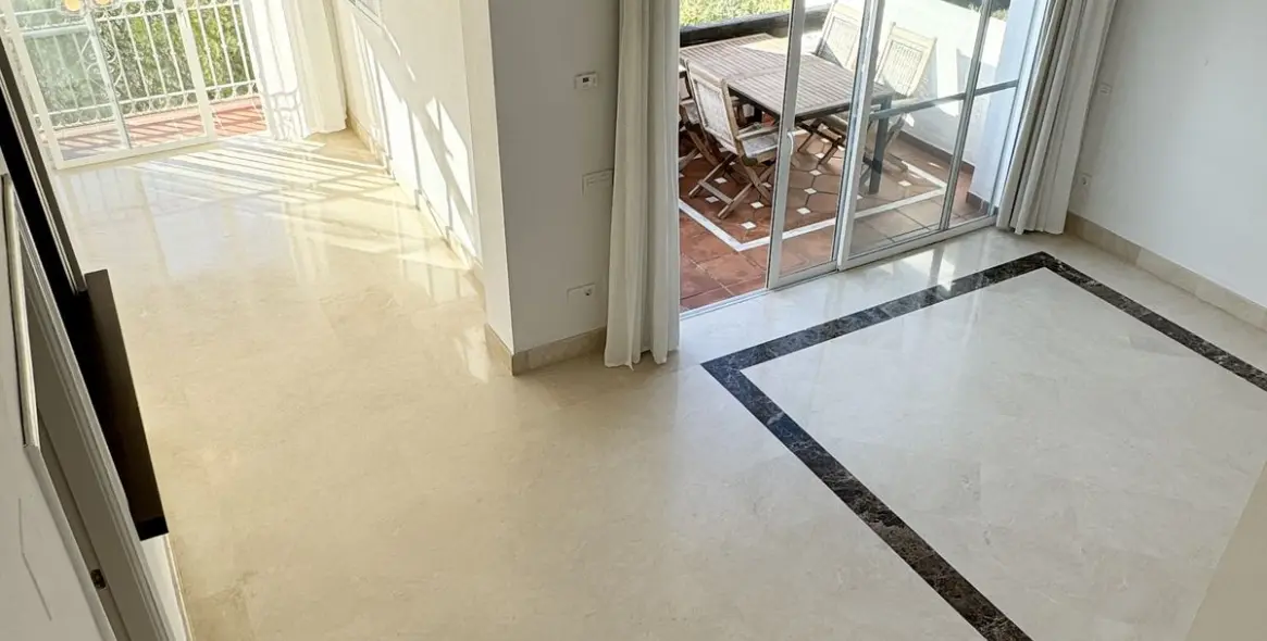 Long-term rent of semi-detached house in Istán 14