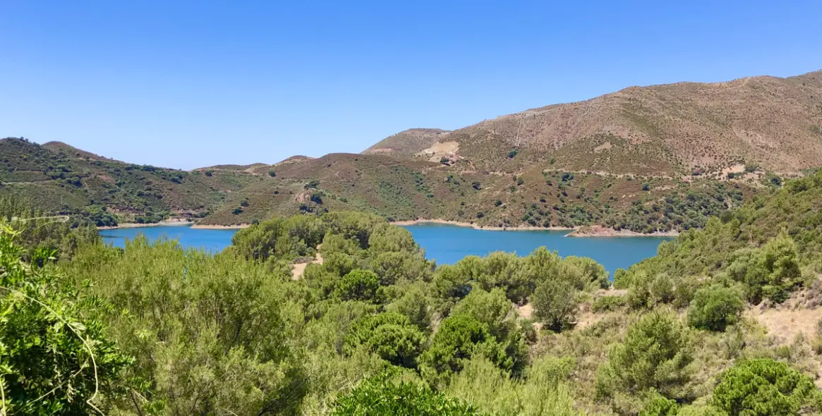 Long-term rent of semi-detached house in Istán 17