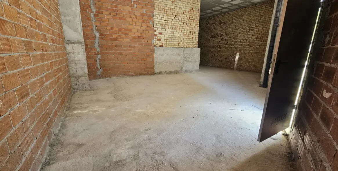 Sale of commercial premises in San Pedro de Alcántara 3