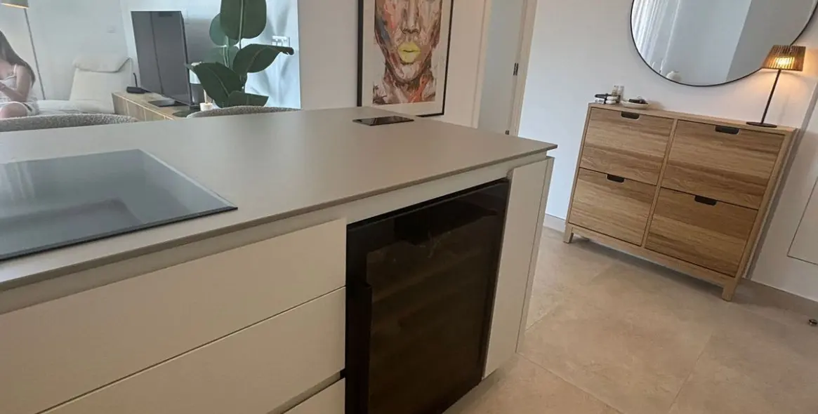 Alquiler a largo plazo de apartamento en planta media en Fuengirola 3