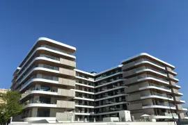 Image 4 thumb