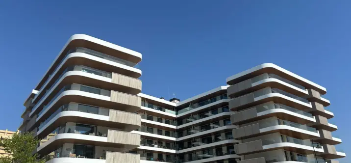 Alquiler a largo plazo de apartamento en planta media en Fuengirola 3