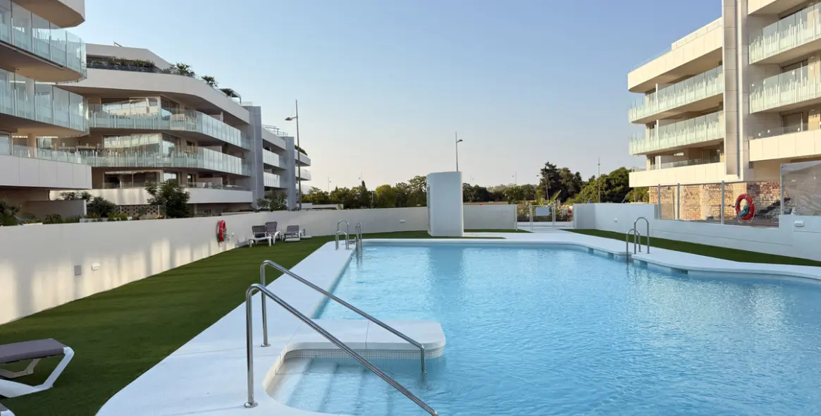 Long-term rent of commercial premises in San Pedro de Alcántara 13