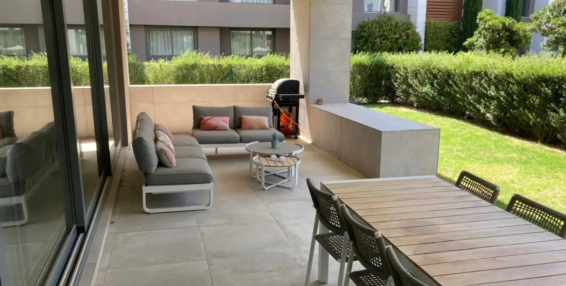 Long-term rent of ground floor apartment in Cancelada 5