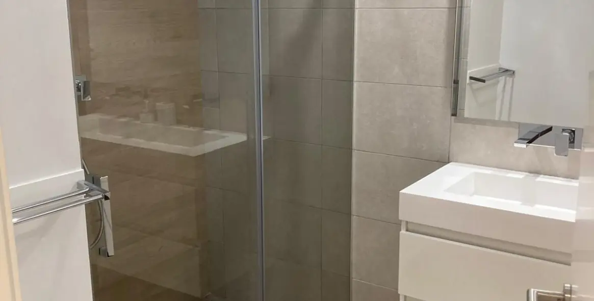 Long-term rent of ground floor apartment in Cancelada 8