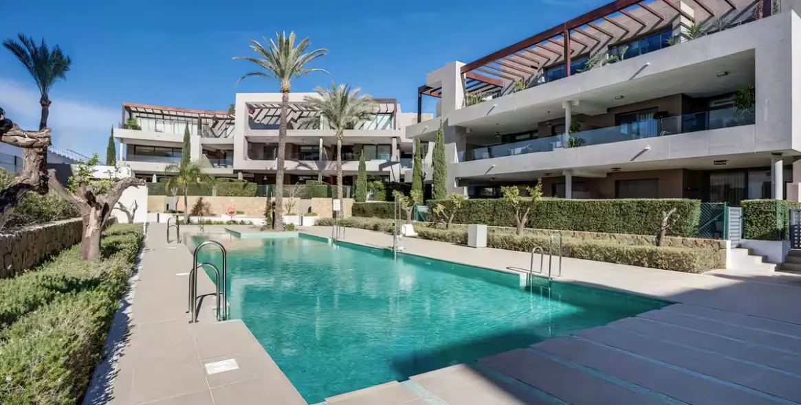 Long-term rent of ground floor apartment in Cancelada 13