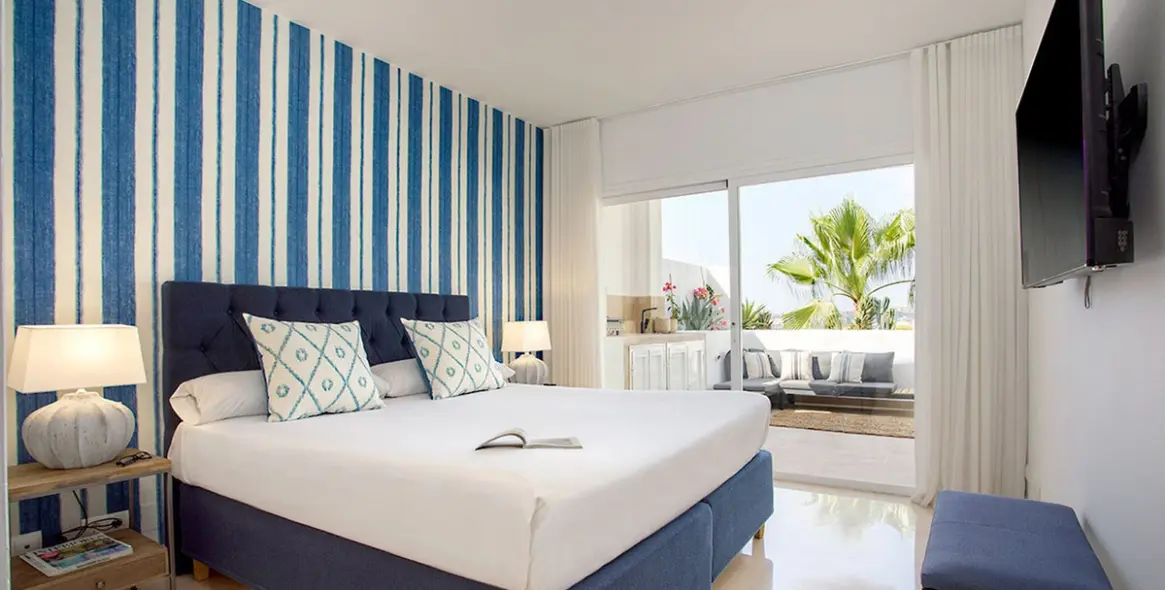 Long-term rent of middle floor apartment in Nueva Andalucía 11