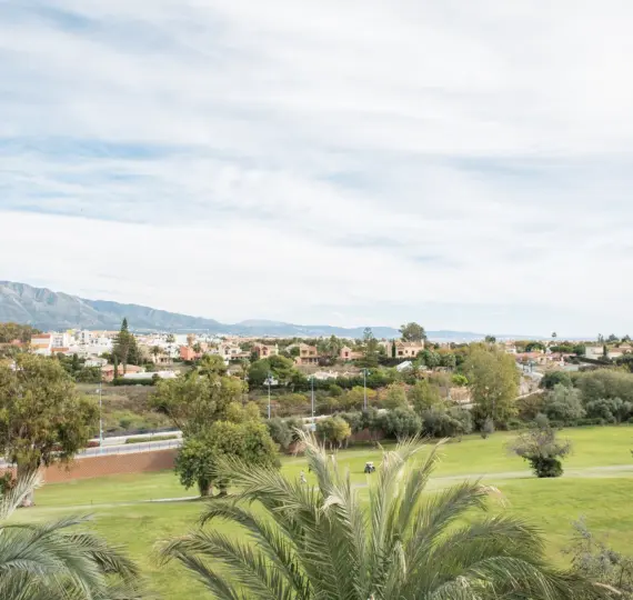 Long-term rent of penthouse duplex in Guadalmina Baja