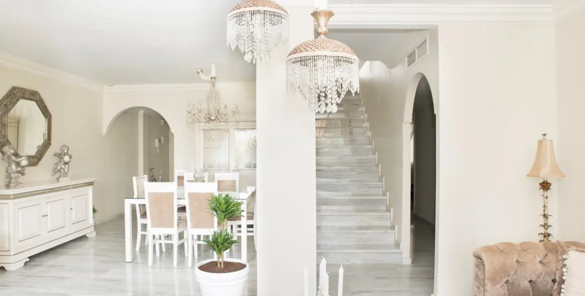 Long-term rent of penthouse duplex in Guadalmina Baja 2