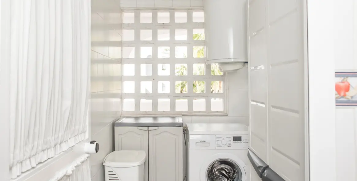 Долгосрочная аренда двухуровневого пентхауса в Guadalmina Baja 26