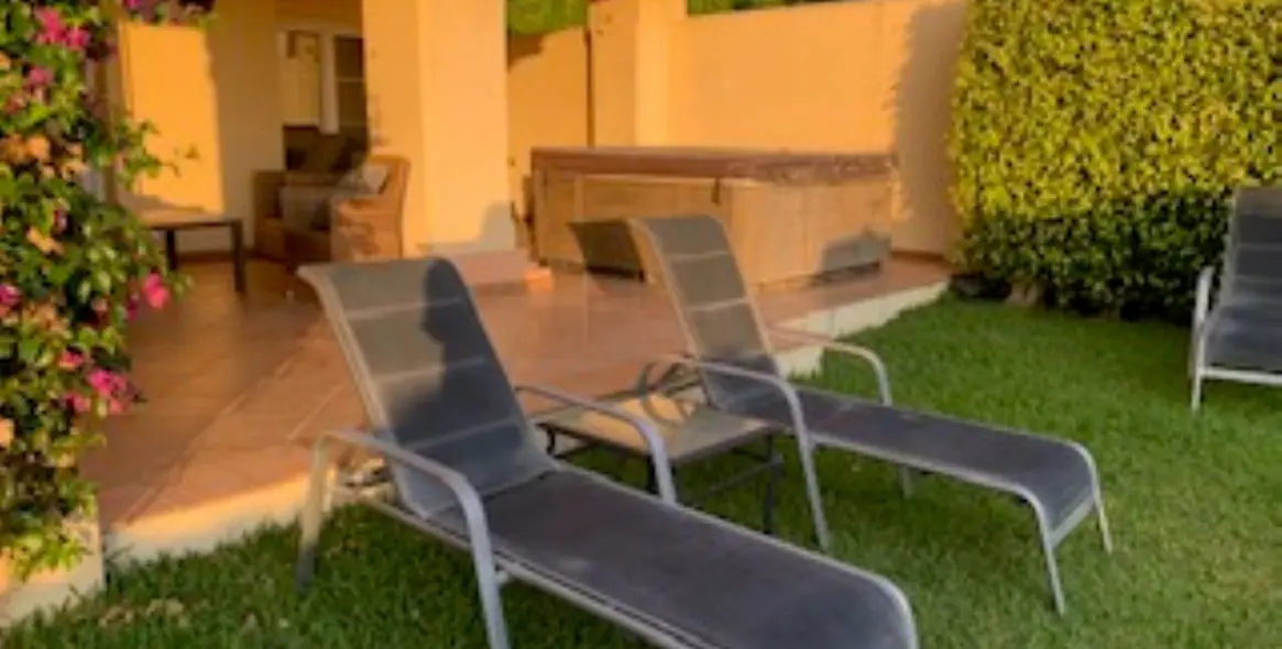 Долгосрочная аренда апартаментов на первом этаже в Marbella (район Marbella) 3