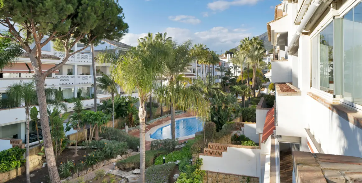 Долгосрочная аренда апартаментов на первом этаже в Marbella (район Marbella) 2