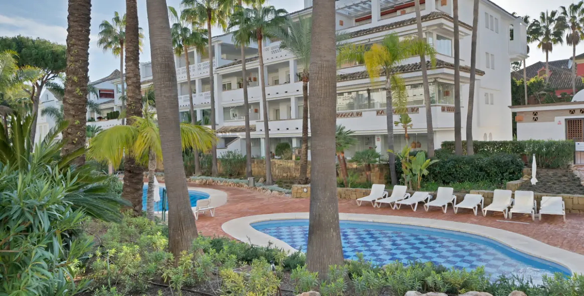 Долгосрочная аренда апартаментов на первом этаже в Marbella (район Marbella) 9