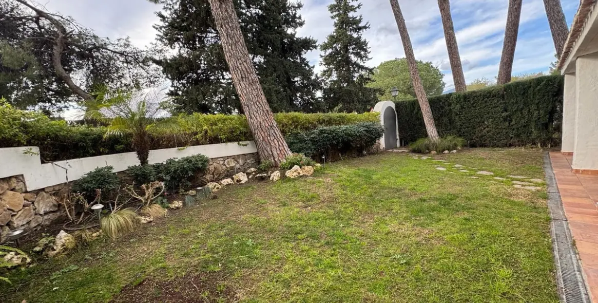 Долгосрочная аренда таунхауса в Aloha 1