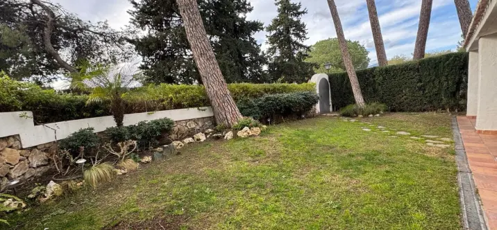 Долгосрочная аренда таунхауса в Aloha 0