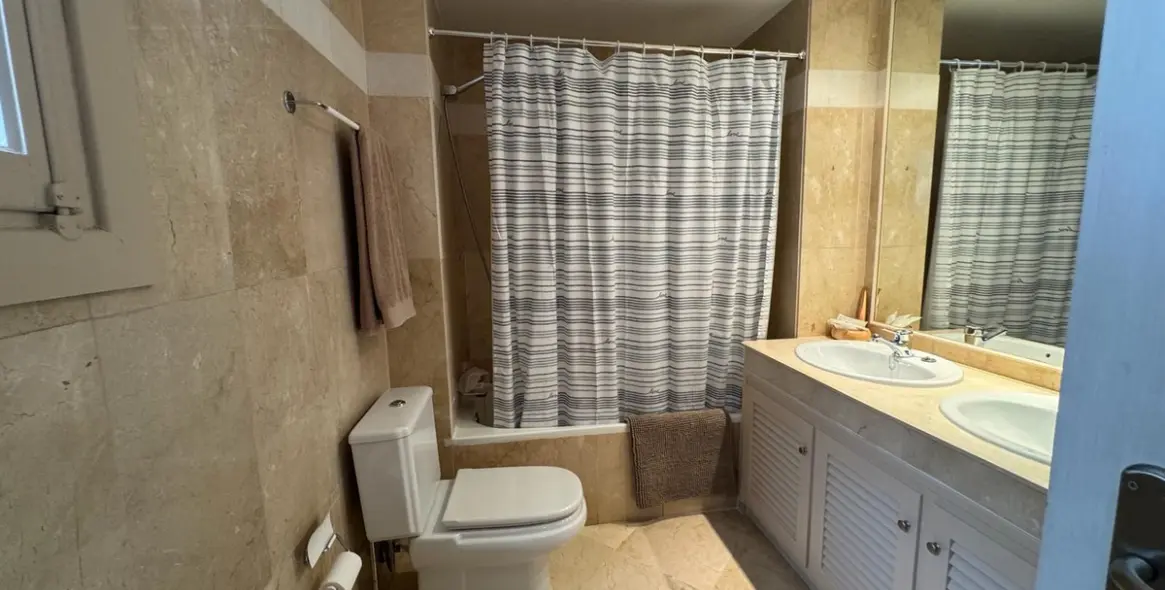 Долгосрочная аренда таунхауса в Aloha 15