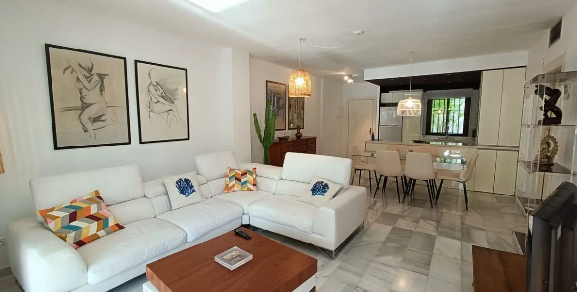 Долгосрочная аренда апартаментов на первом этаже в Puerto Banús 1