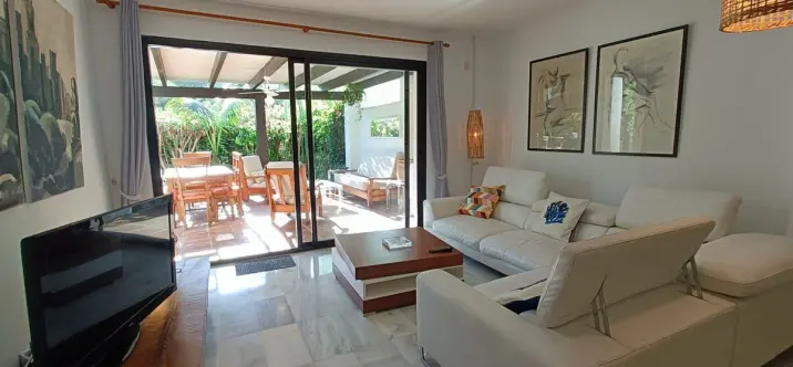 Long-term rent of ground floor apartment in Puerto Banús 2