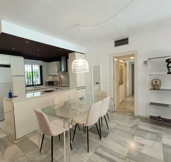 Long-term rent of ground floor apartment in Puerto Banús