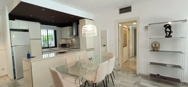 Long-term rent of ground floor apartment in Puerto Banús 3