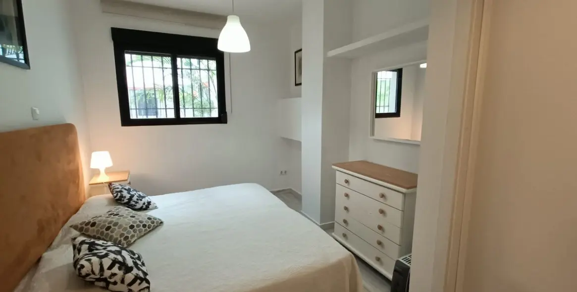 Долгосрочная аренда апартаментов на первом этаже в Puerto Banús 8