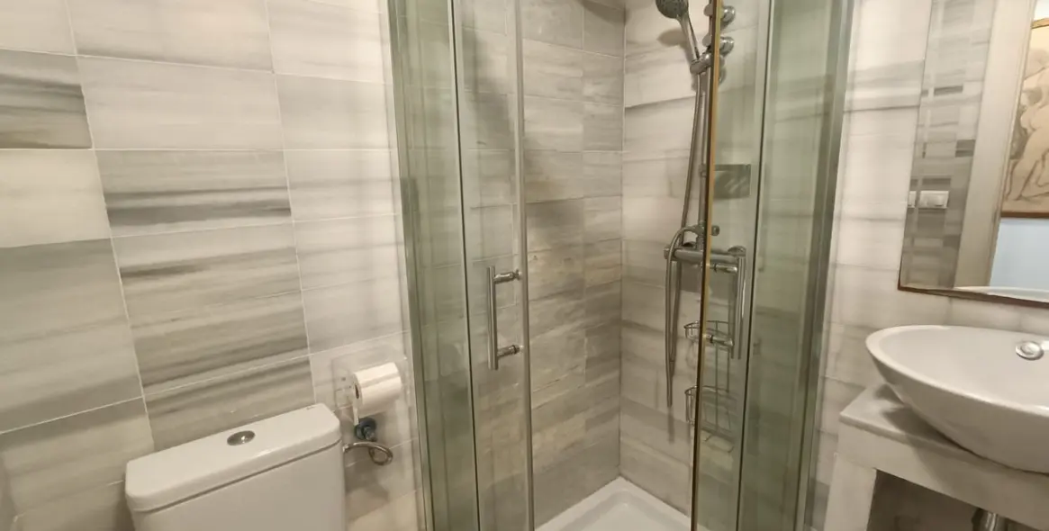 Долгосрочная аренда апартаментов на первом этаже в Puerto Banús 17