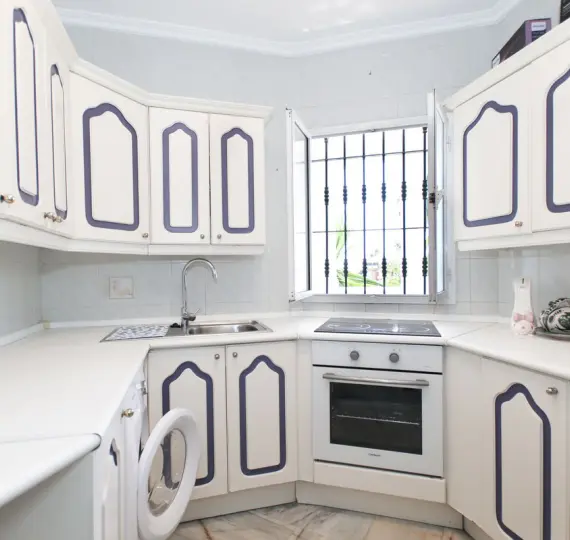 Долгосрочная аренда двухуровневого пентхауса в Calahonda