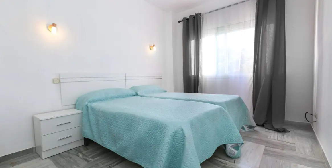 Долгосрочная аренда двухуровневого пентхауса в Calahonda 6