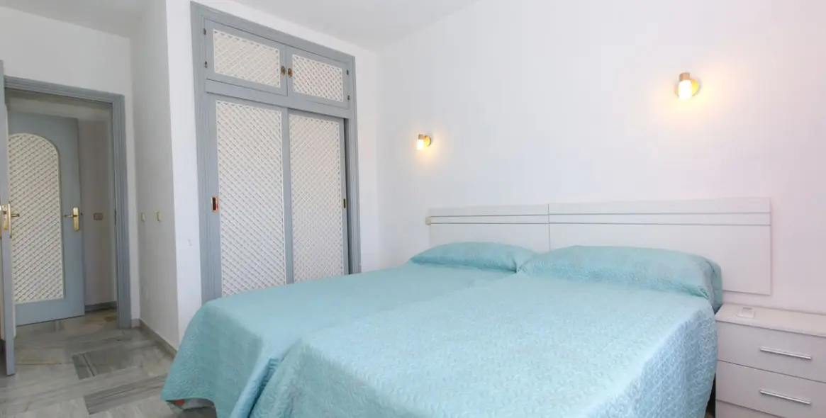 Долгосрочная аренда двухуровневого пентхауса в Calahonda 8