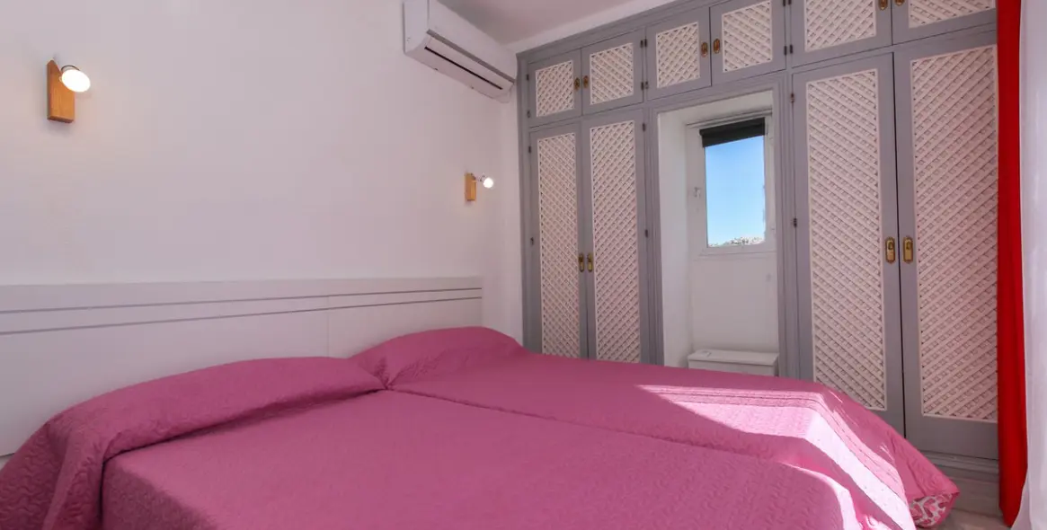 Долгосрочная аренда двухуровневого пентхауса в Calahonda 11