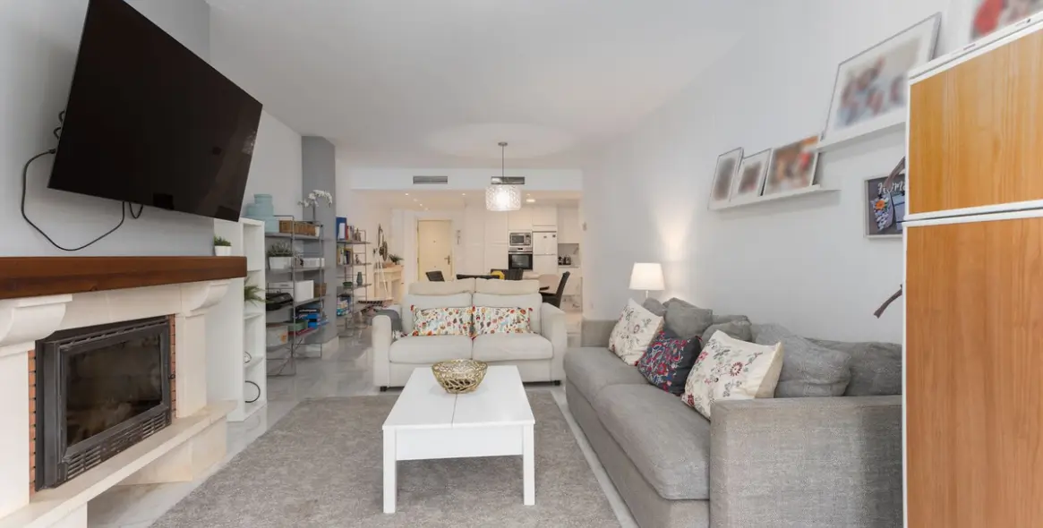 Alquiler a largo plazo de apartamento en planta baja en San Pedro de Alcántara 3