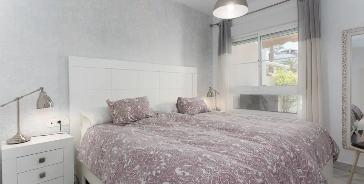 Alquiler a largo plazo de apartamento en planta baja en San Pedro de Alcántara 15