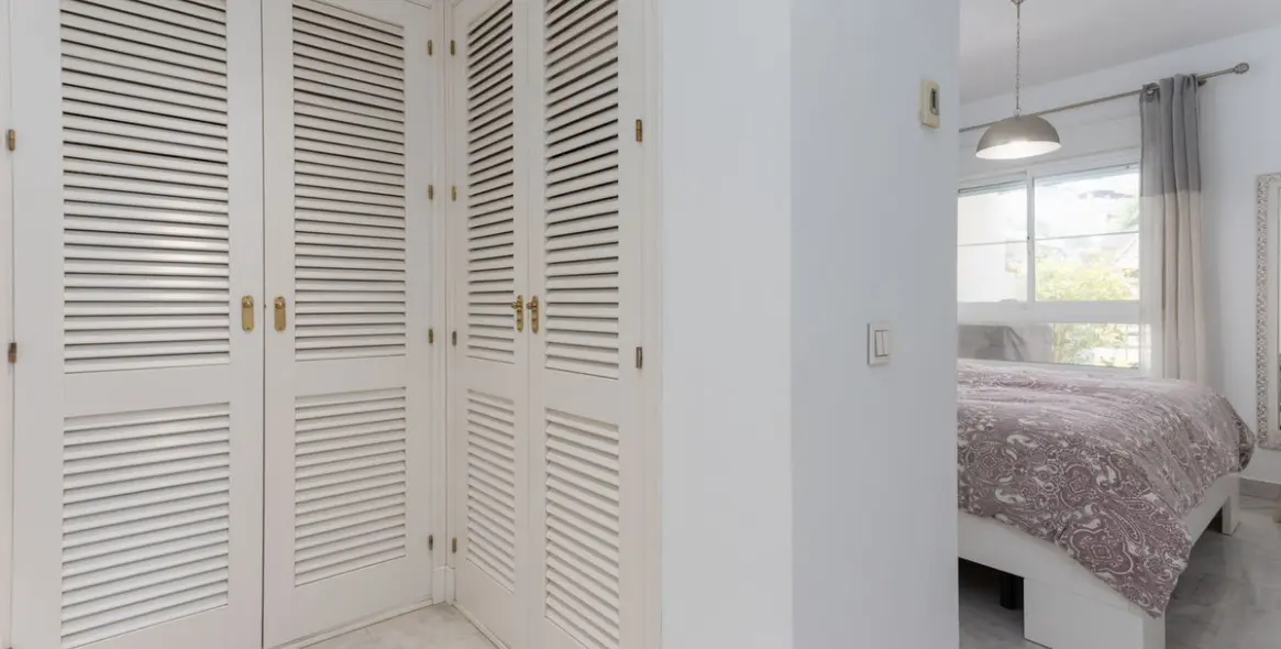 Alquiler a largo plazo de apartamento en planta baja en San Pedro de Alcántara 16