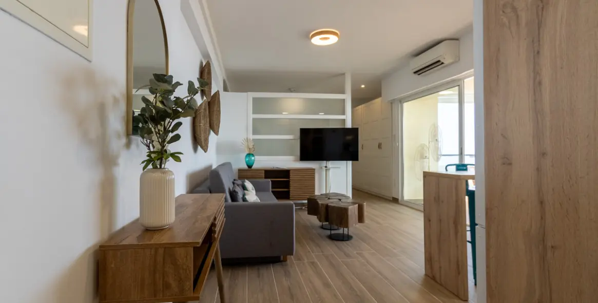 Long-term rent of middle floor apartment in Elviria 4