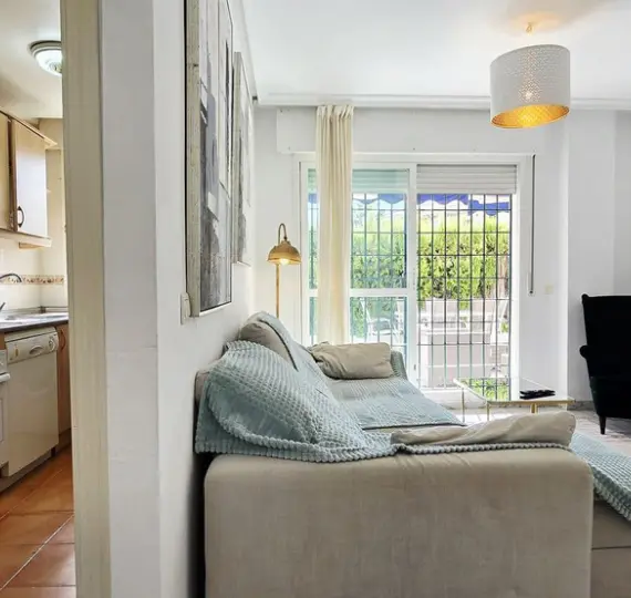 Ground floor apartment R5207833