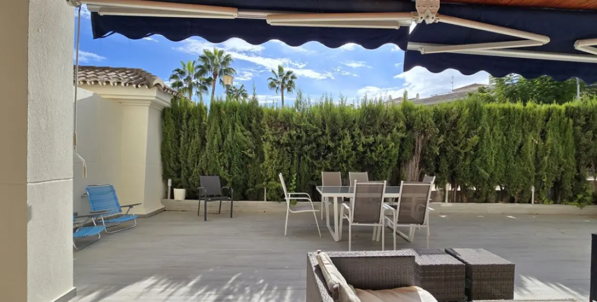 Долгосрочная аренда апартаментов на первом этаже в Marbella (район Marbella) 7