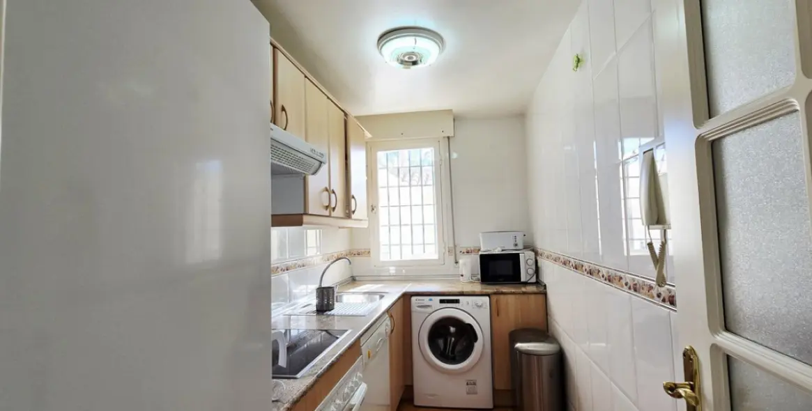 Долгосрочная аренда апартаментов на первом этаже в Marbella (район Marbella) 9