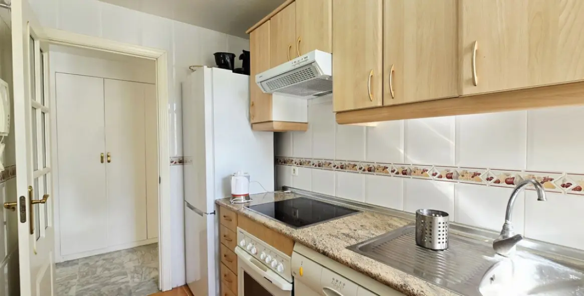 Долгосрочная аренда апартаментов на первом этаже в Marbella (район Marbella) 10